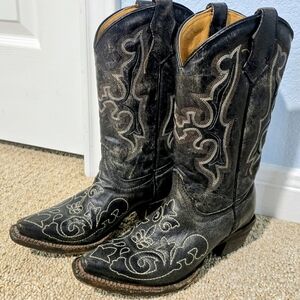 CORRAL Vintage Teens Distressed Black / Gray Leather Cowboy Boots in Size 2